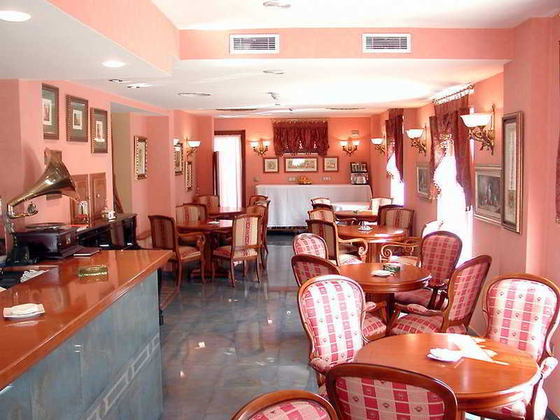 Ayre Hotel Alfonso II Οβιέδο Εστιατόριο φωτογραφία