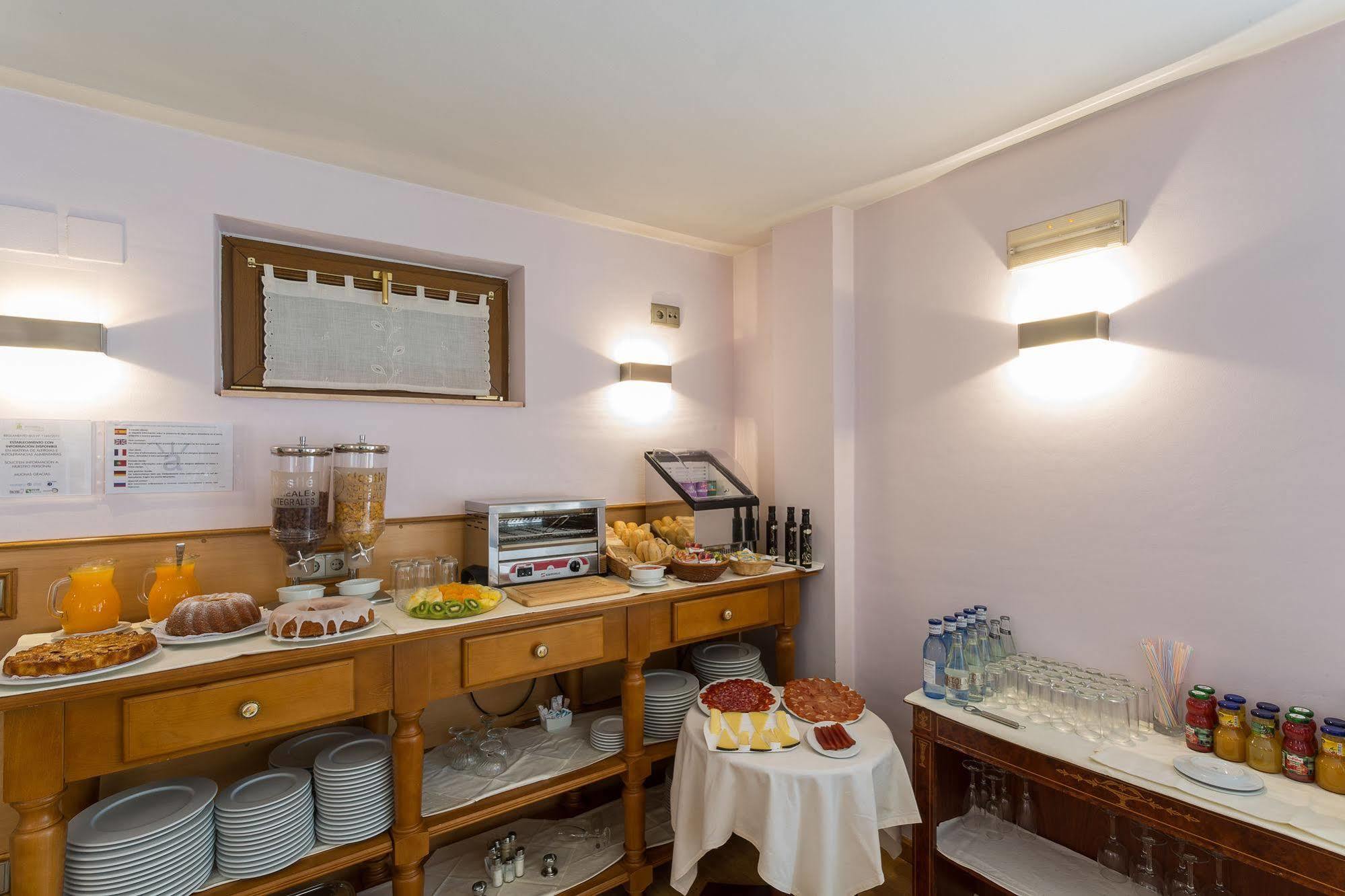Ayre Hotel Alfonso II Οβιέδο Εξωτερικό φωτογραφία