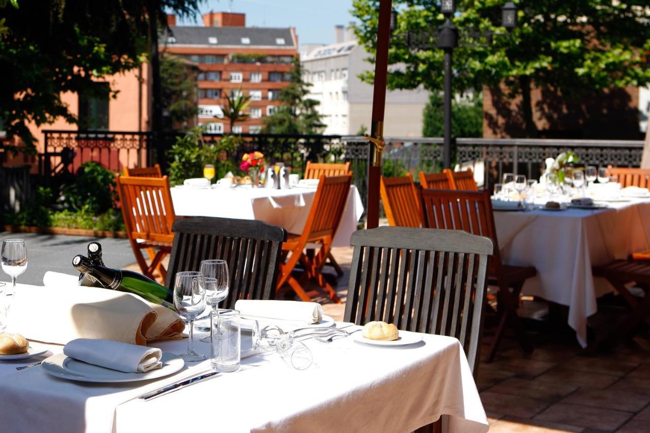 Ayre Hotel Alfonso II Οβιέδο Εξωτερικό φωτογραφία
